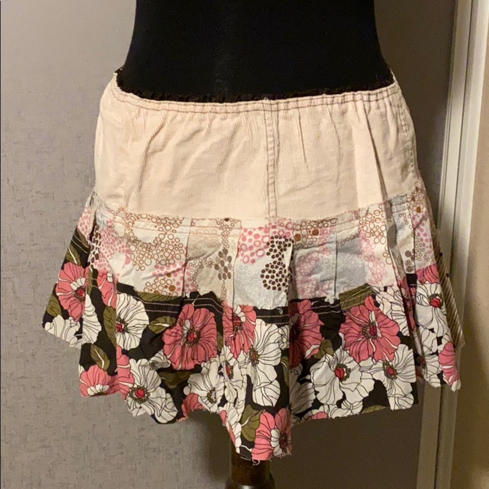 Cute Vintage Looking Skirt